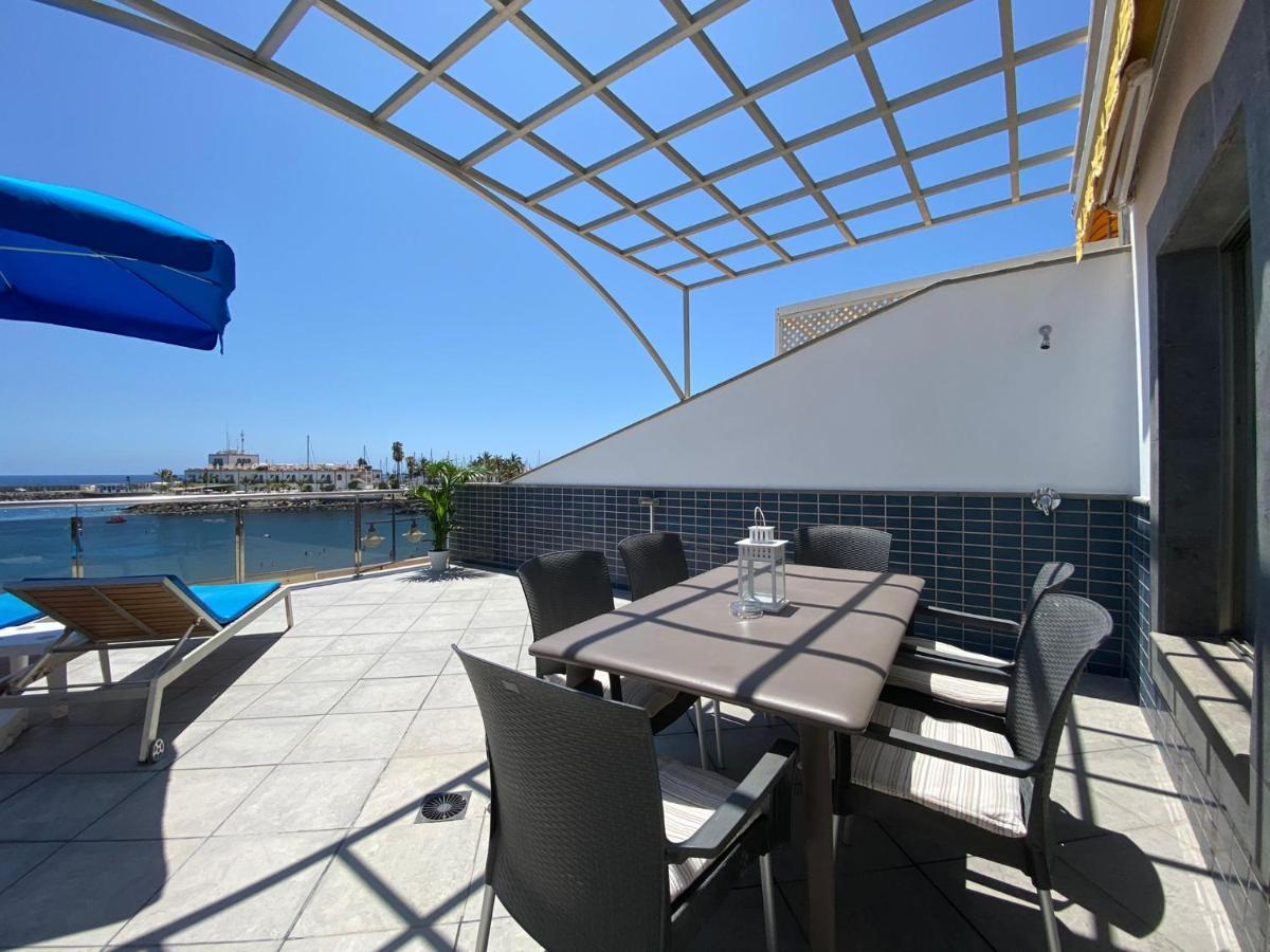 Billy'S Beachfront Apartment With Pool Access プエルト・デ・モガン エクステリア 写真